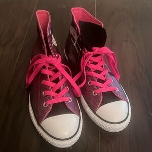 Converse All Star size 7 women.